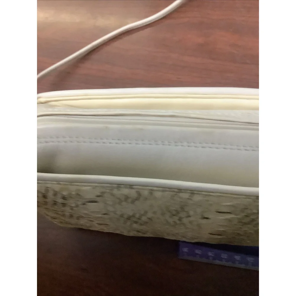 LORD & TAYLOR Ivory Leather & Snakeskin Shoulder Bag-B130